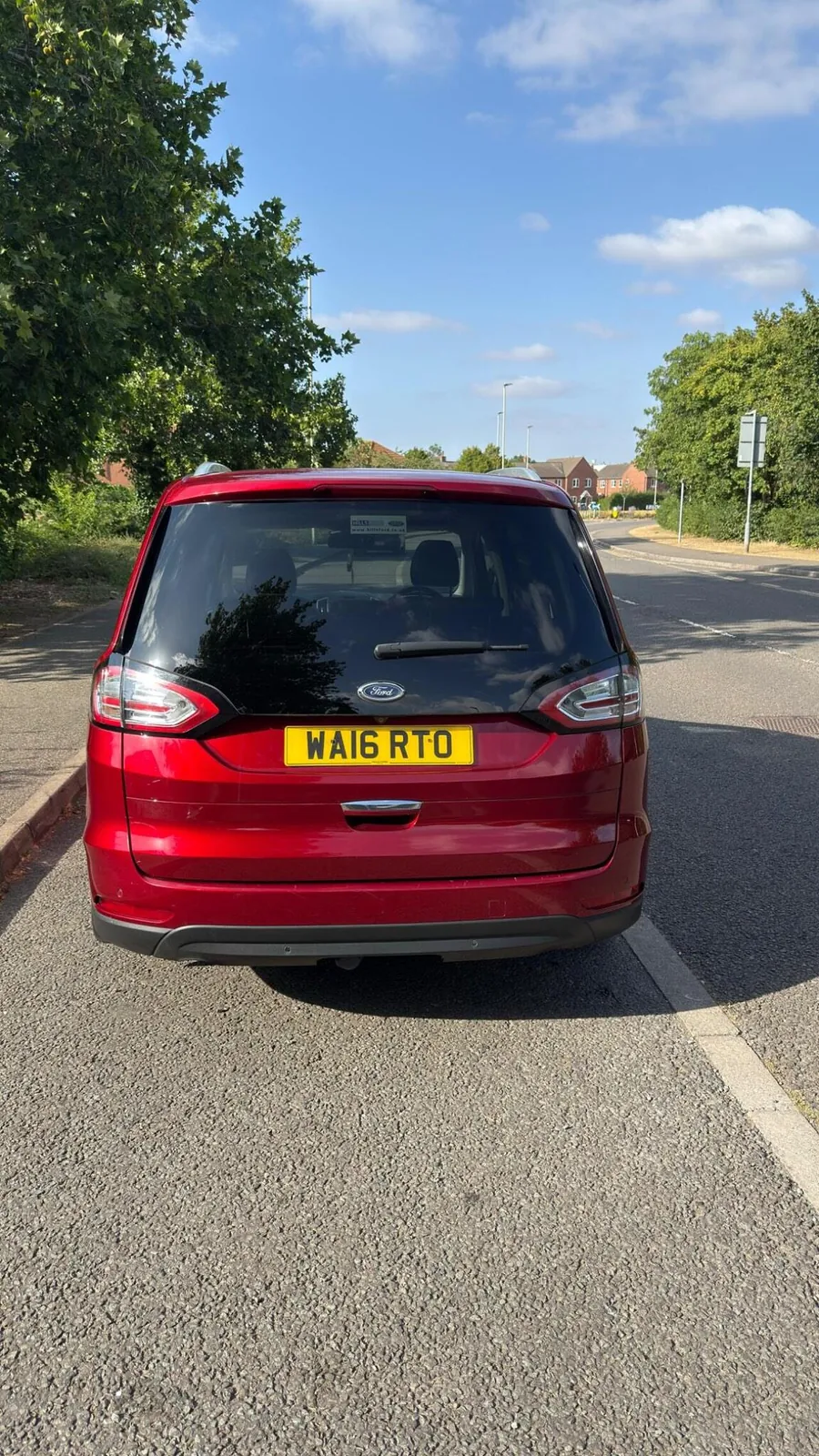 Ford Galaxy 2016 photo 3