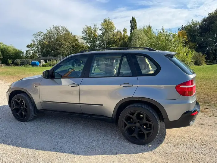 BMW X5 2007 photo 2