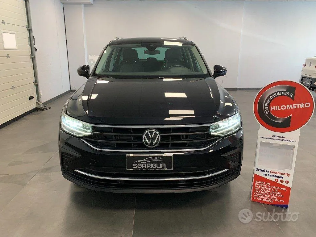 Volkswagen Tiguan 2022 photo 2