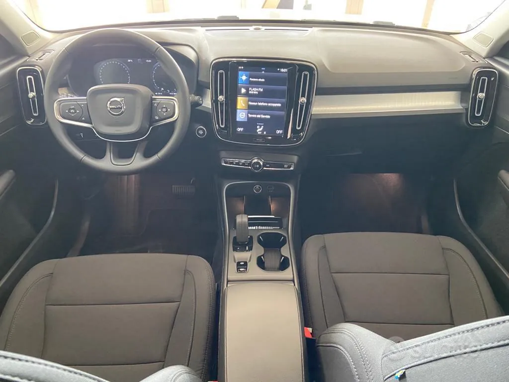 Volvo Xc40 2021 photo 3
