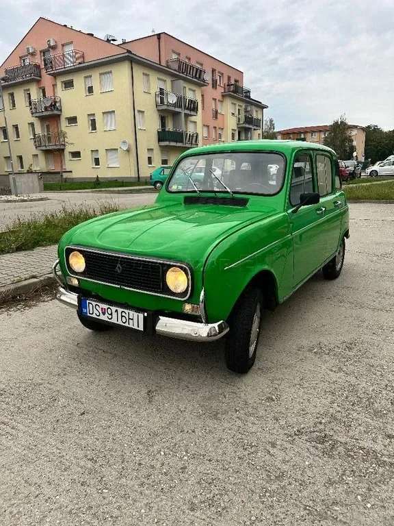 Renault R4 1978 photo 2