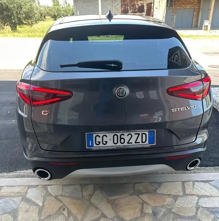 Alfa Romeo Stelvio 2021 photo 4
