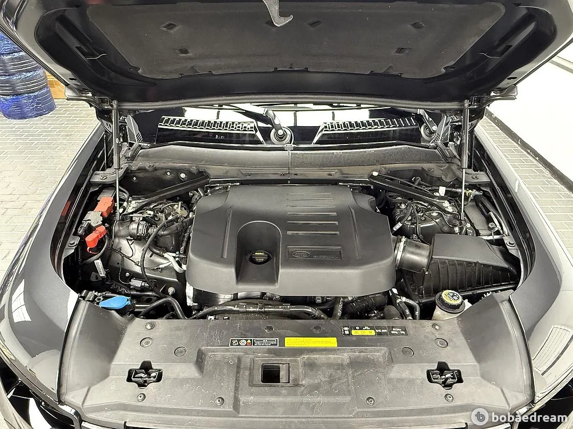 Land Rover Defender 2024 photo 5