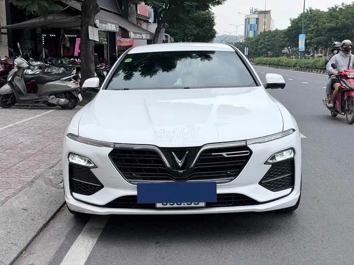 Vinfast Lux A