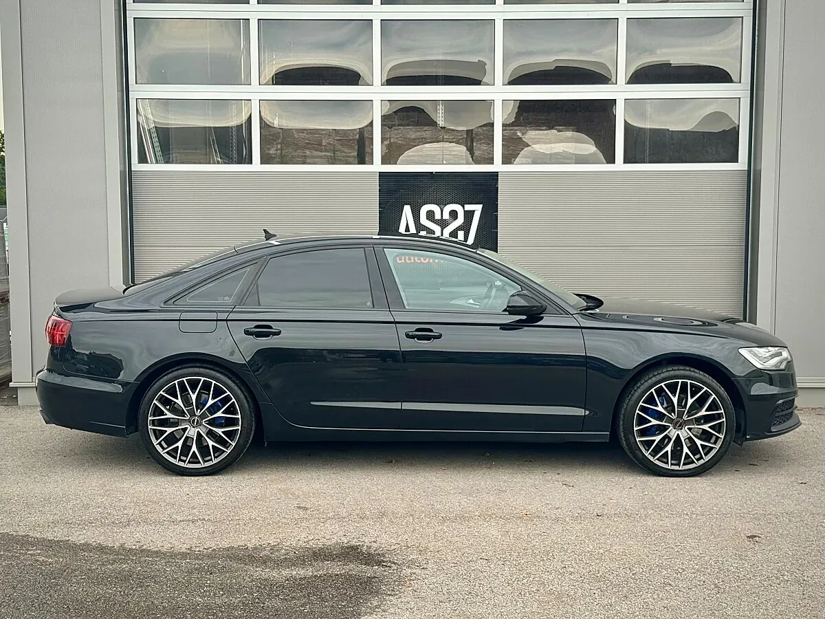Audi A6 2011 photo 2