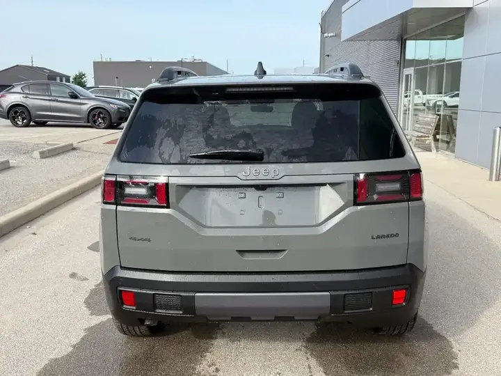 Jeep Cherokee 2026 photo 5