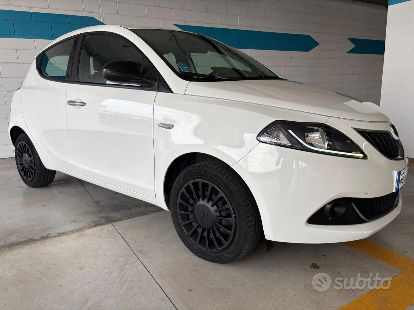 Lancia Ypsilon