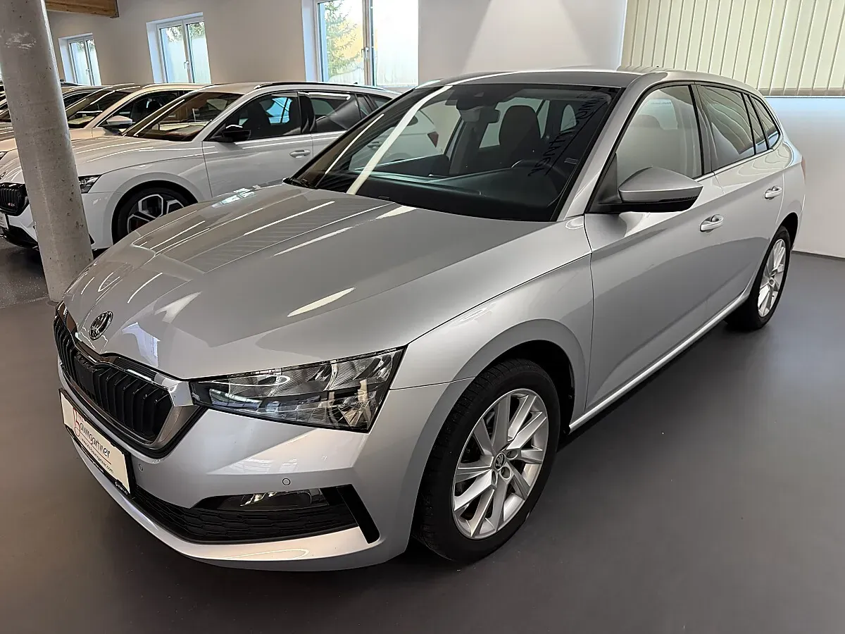 Skoda Scala 2020 photo 2