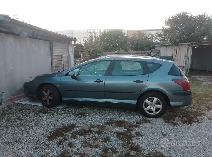 Peugeot 407