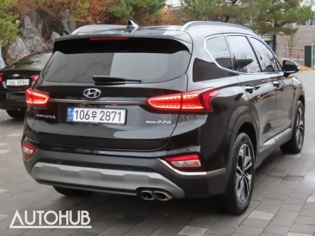 Hyundai Santa Fe 2018 photo 3