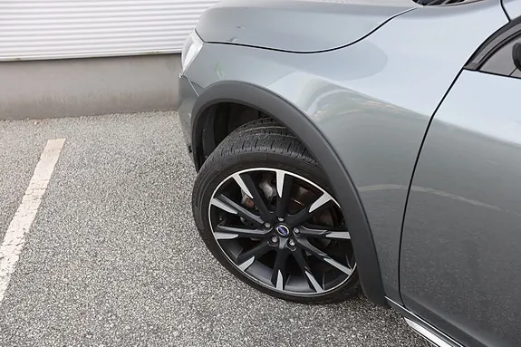 Volvo V60 Cross Country 2017 photo 5
