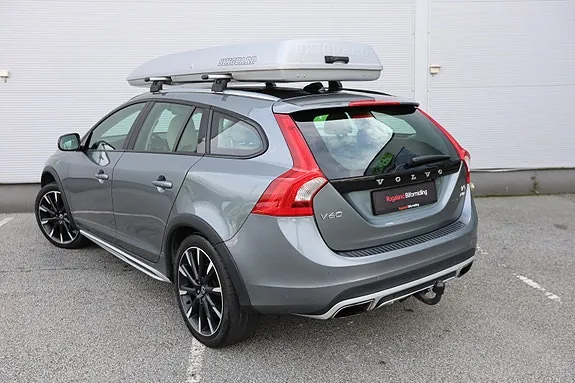Volvo V60 Cross Country 2017 photo 4