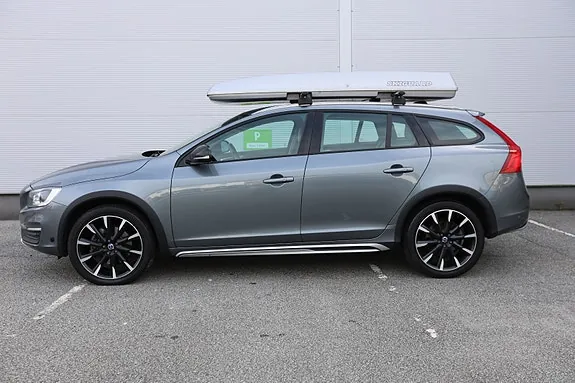 Volvo V60 Cross Country 2017 photo 3