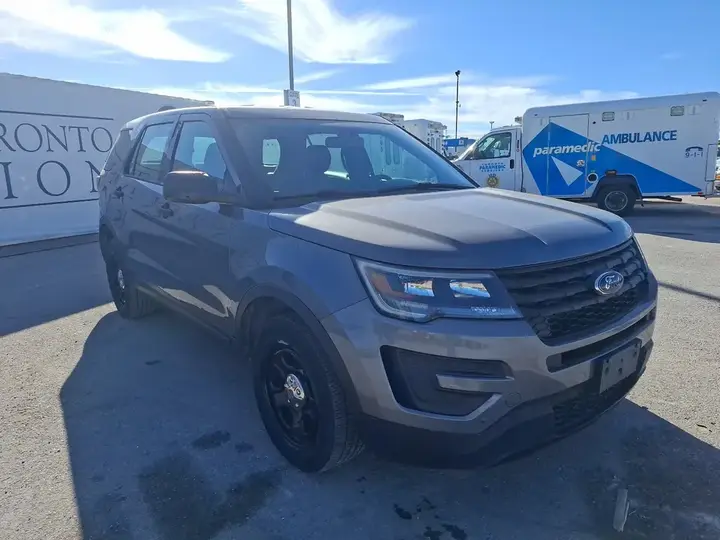 Ford Explorer 2019 photo 3