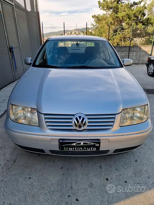 Volkswagen Bora 1999 photo 2