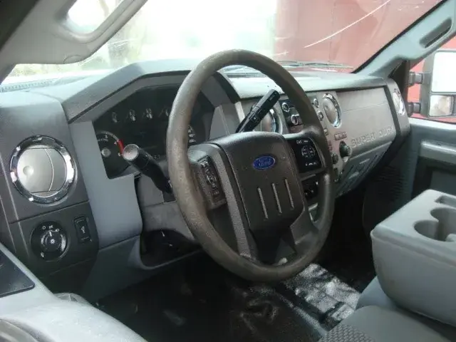Ford Super Duty F-350 2014 photo 5