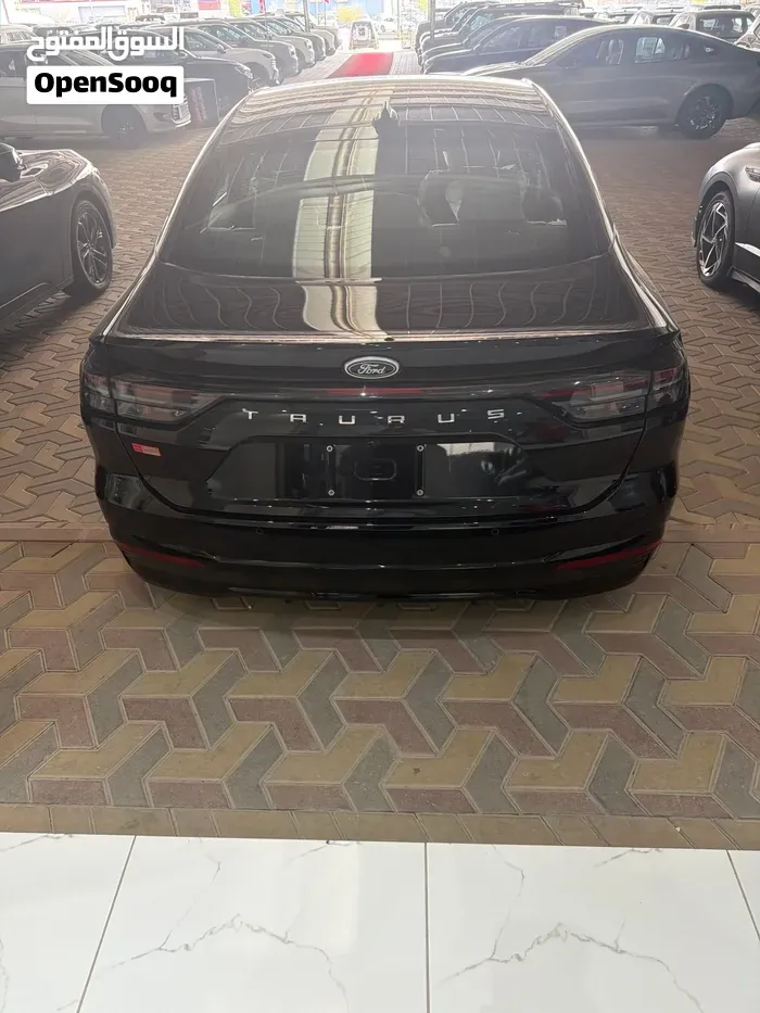 Ford Taurus 2026 photo 4