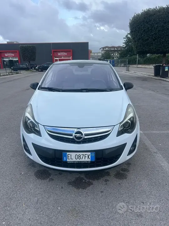 Opel Corsa 2012 photo 2