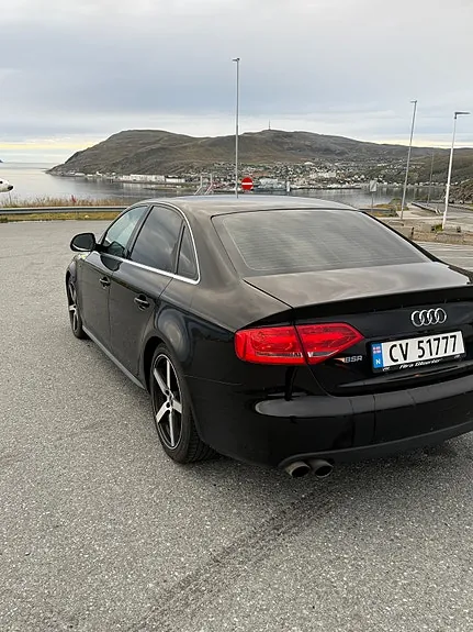 Audi A4 2009 photo 2