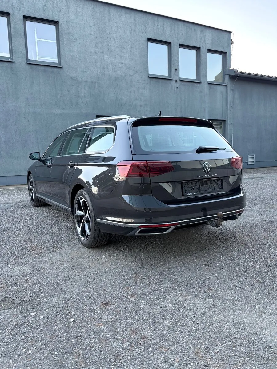 Volkswagen Passat 2022 photo 5