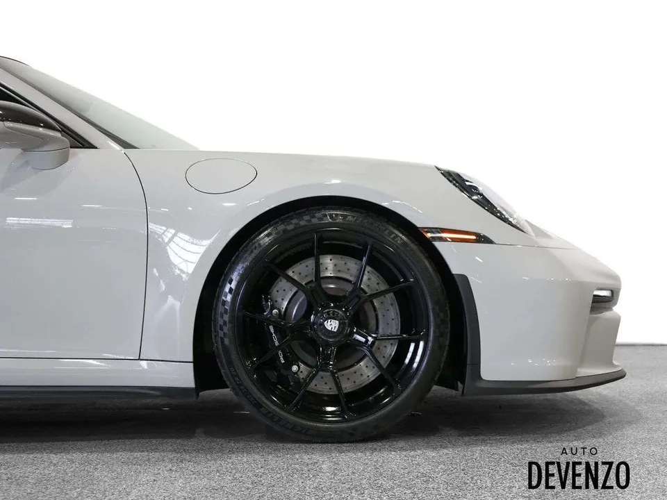 Porsche 911 2023 photo 5