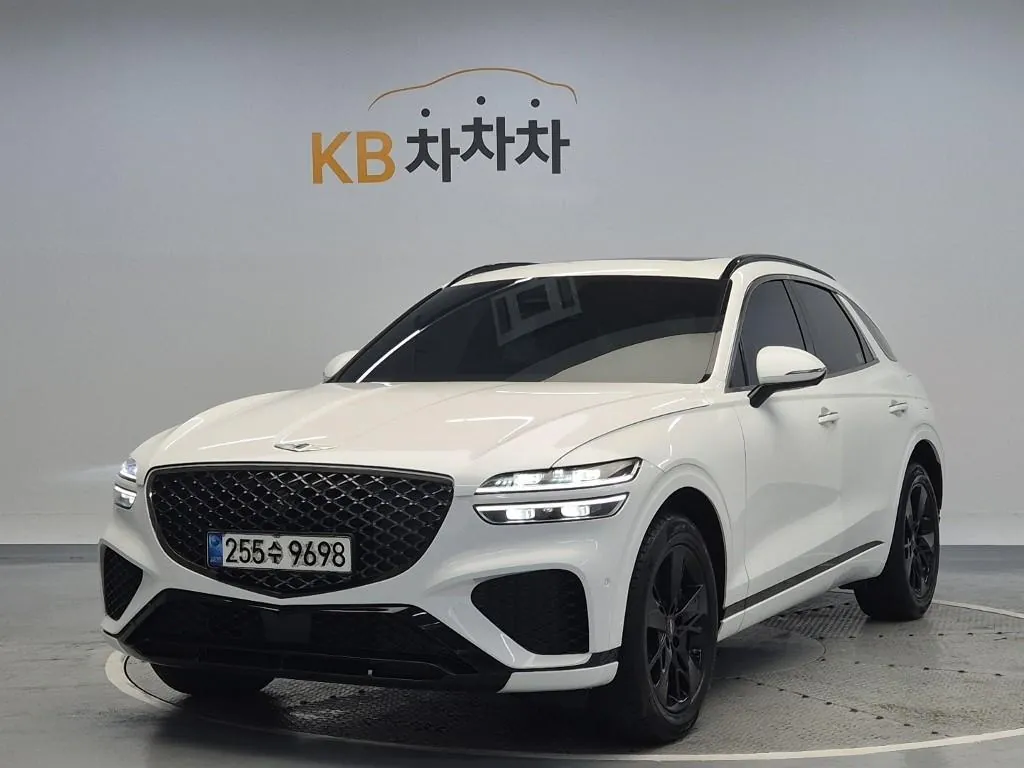 Genesis Gv70