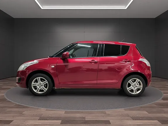 Suzuki Swift 2011 photo 2