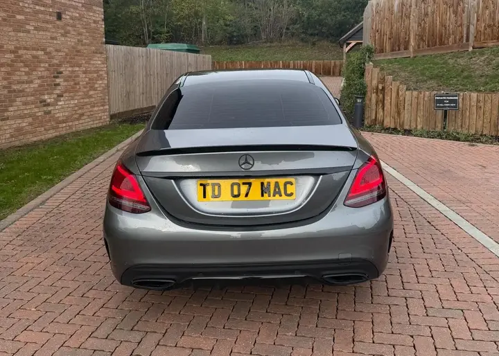 Mercedes-Benz C-Class 2018 photo 5