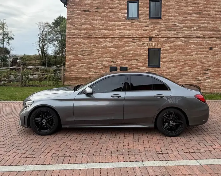 Mercedes-Benz C-Class 2018 photo 3