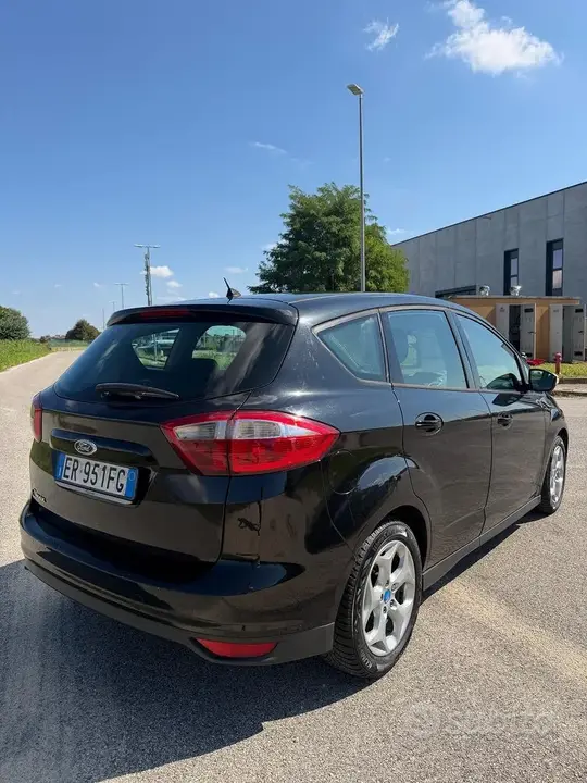 Ford C-Max 2013 photo 4