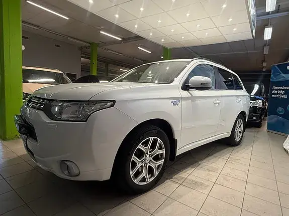 Mitsubishi Outlander 2014 photo 2