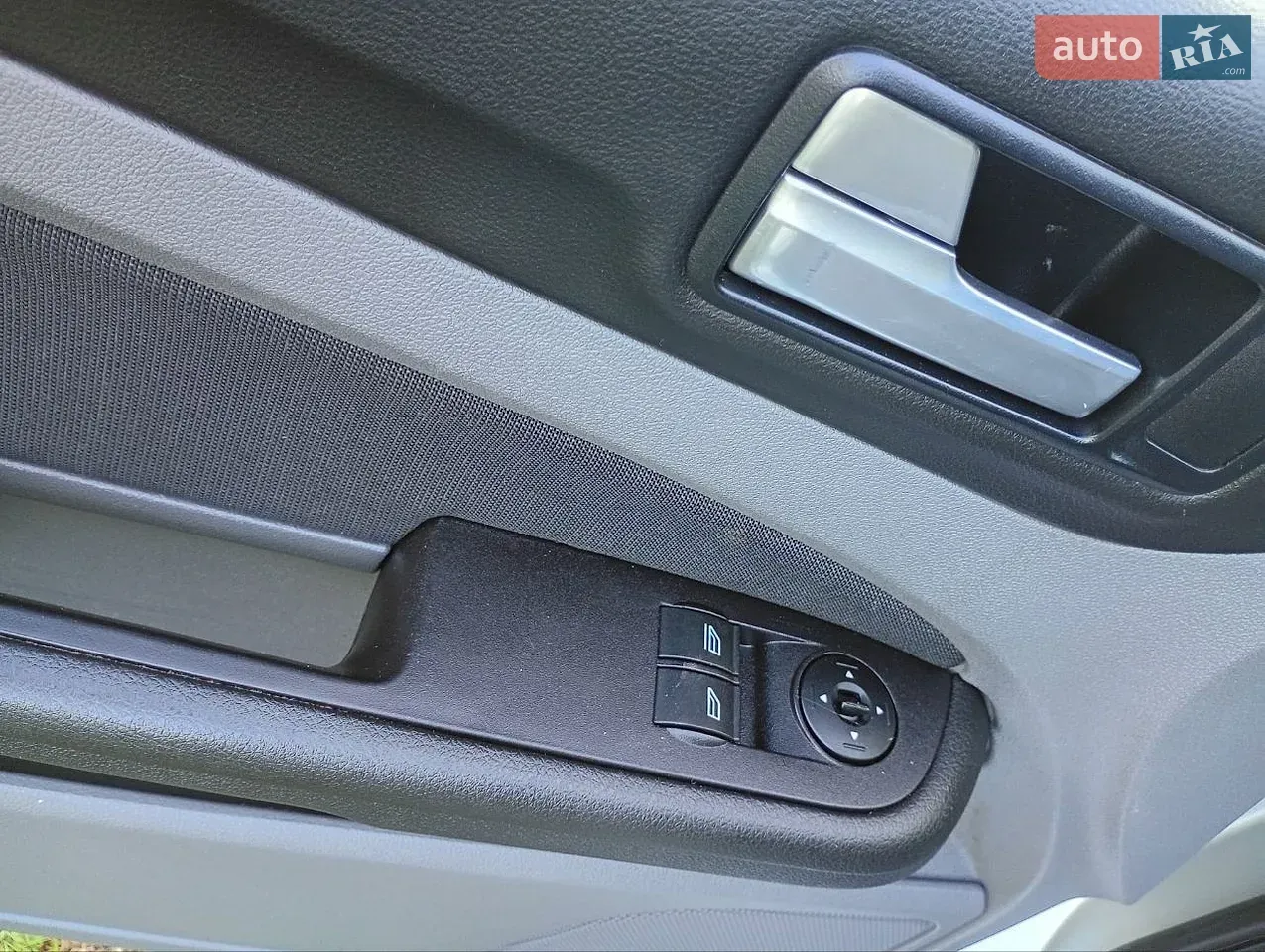 Ford Focus 2010 photo 3
