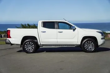 Mitsubishi Triton 2026 photo 3