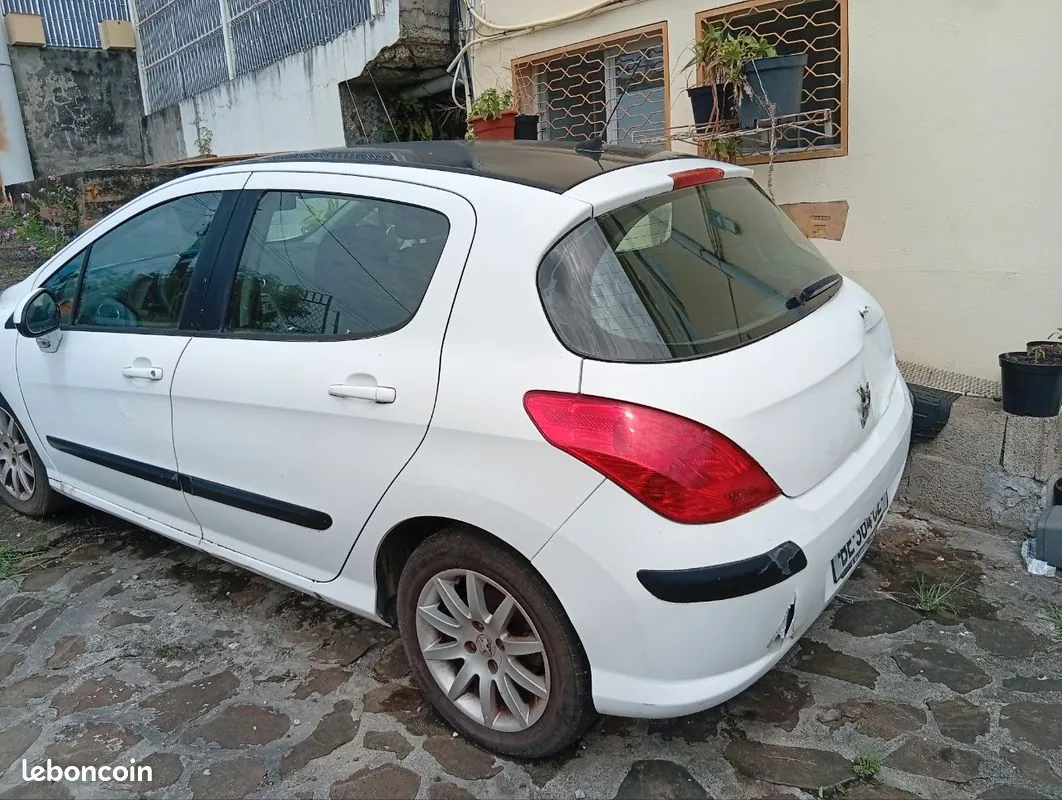 Peugeot 308 2010 photo 3