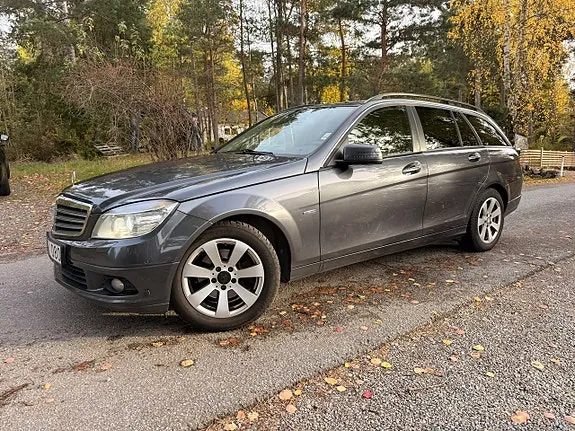 Mercedes-Benz C220