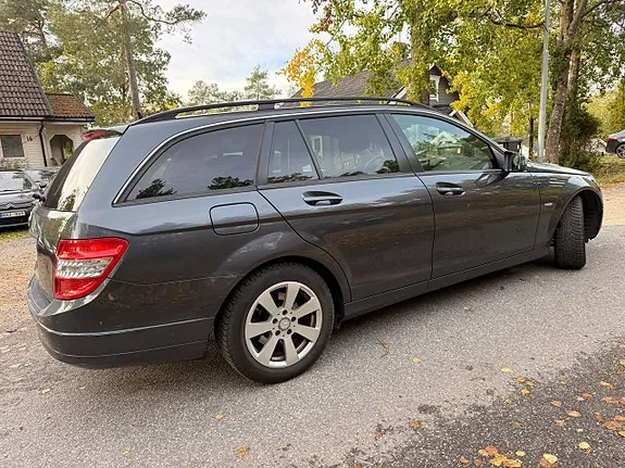 Mercedes-Benz C220 2011 photo 5