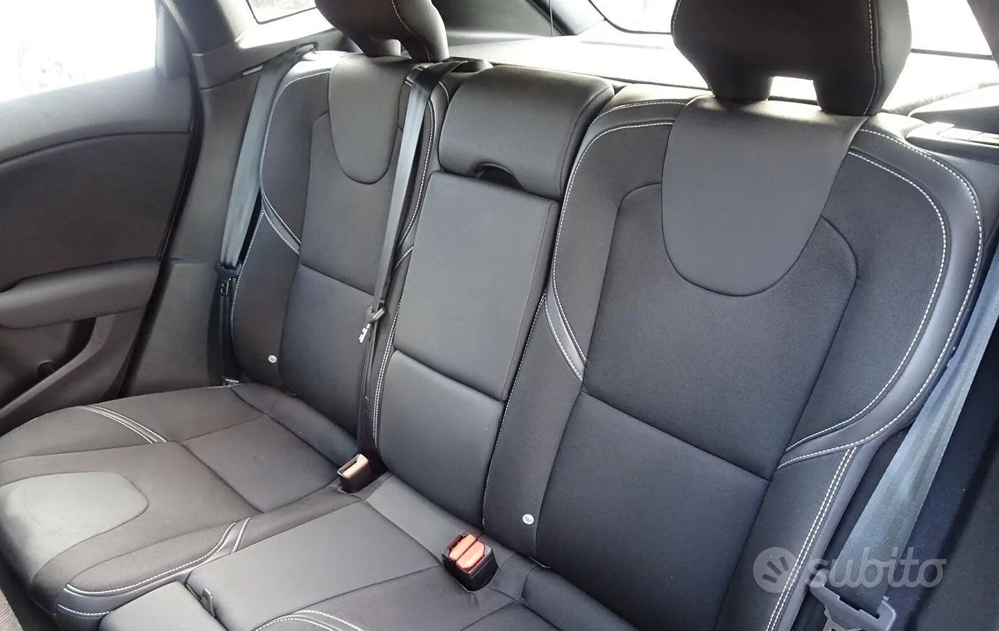 Volvo V40 2016 photo 5