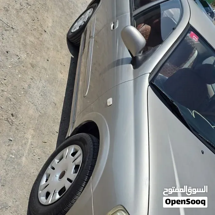 Nissan Sunny 2012 photo 5