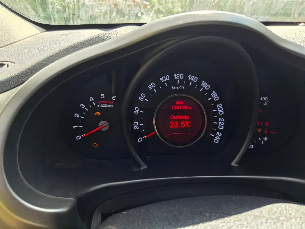 Kia Sportage 2010 photo 3