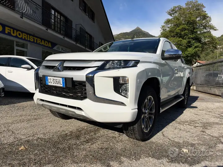 Mitsubishi L200 2021 photo 5
