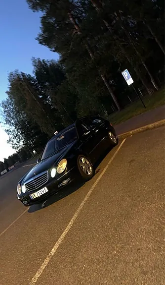 Mercedes-Benz E 280