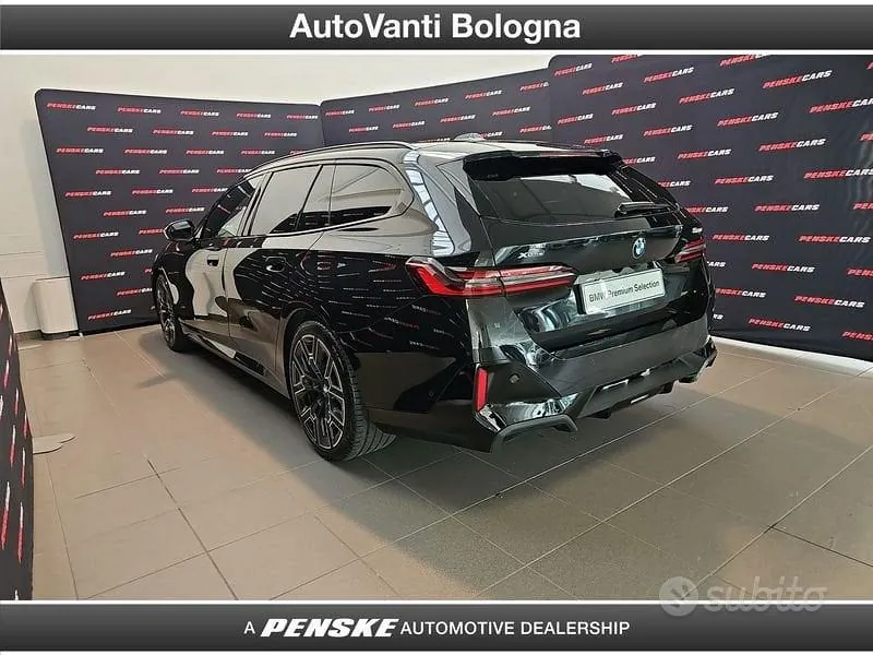 BMW 5 Series 2025 photo 4