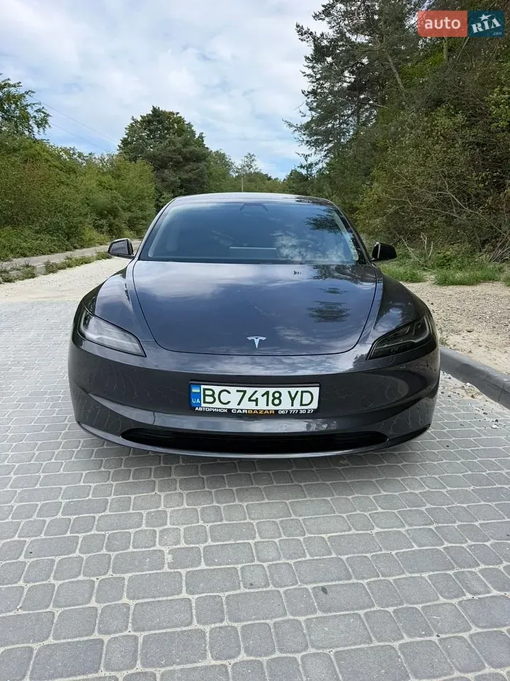 Tesla Model 3 2024 photo 4