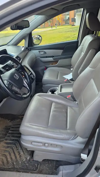 Honda Odyssey 2014 photo 5