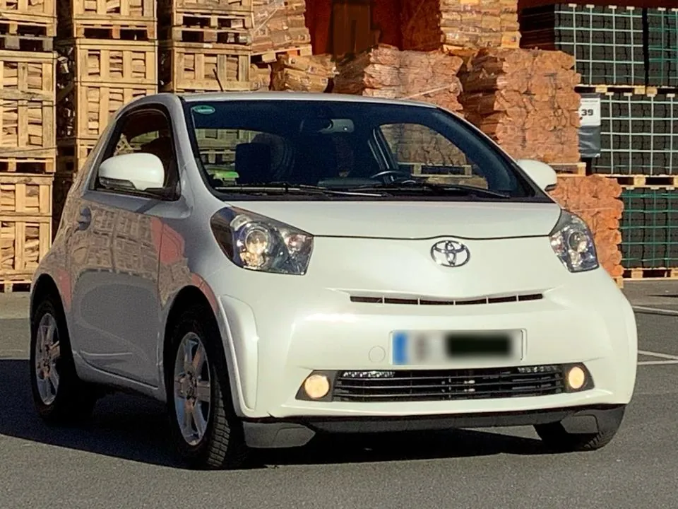 Toyota Iq