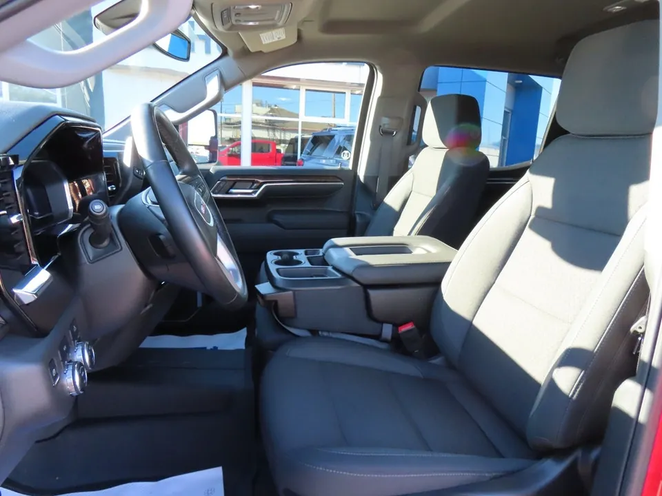 GMC Sierra 1500 2024 photo 3