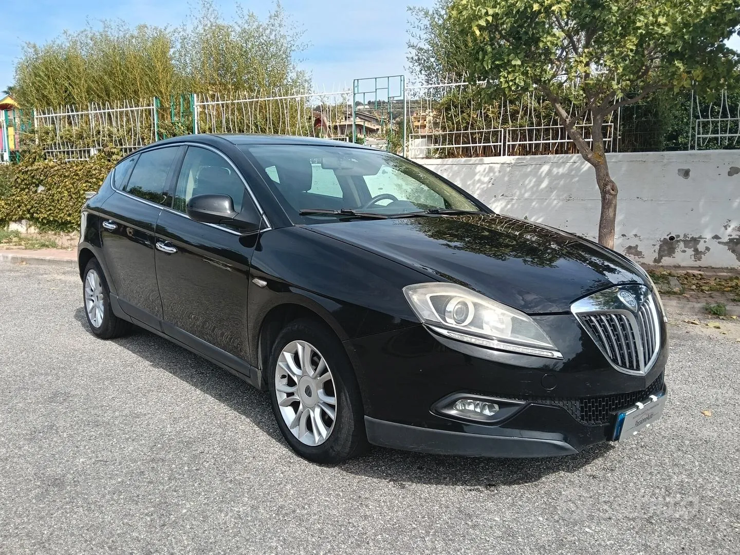 Lancia Delta 2010 photo 2