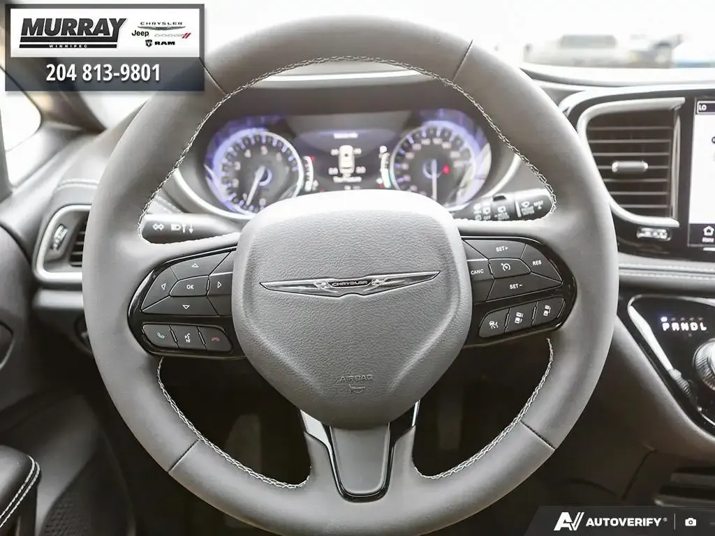 Chrysler Pacifica 2026 photo 3