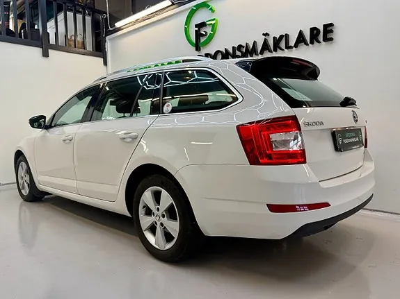 Skoda Octavia 2014 photo 3