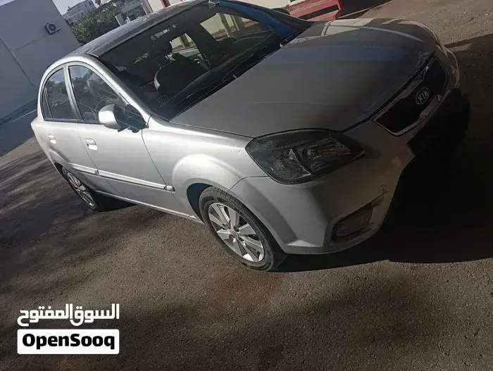 Kia Rio 2010 photo 3